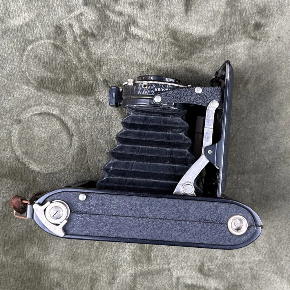 Voigtlander Bessa Folding Camera Anastigmat Skopar 1:4.5 Compur-Rapid Vintage
